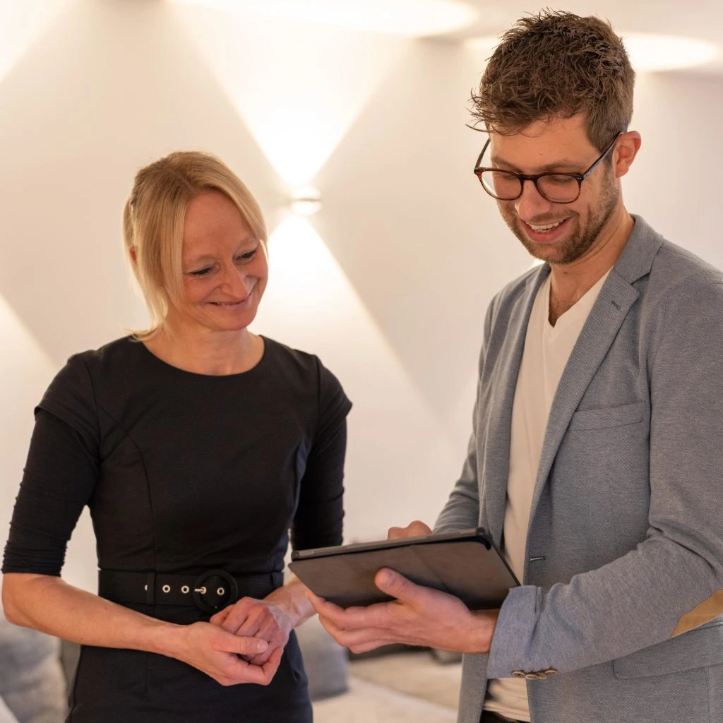 Glückliche Kunden durch analysieren des Konsumentenverhaltens.