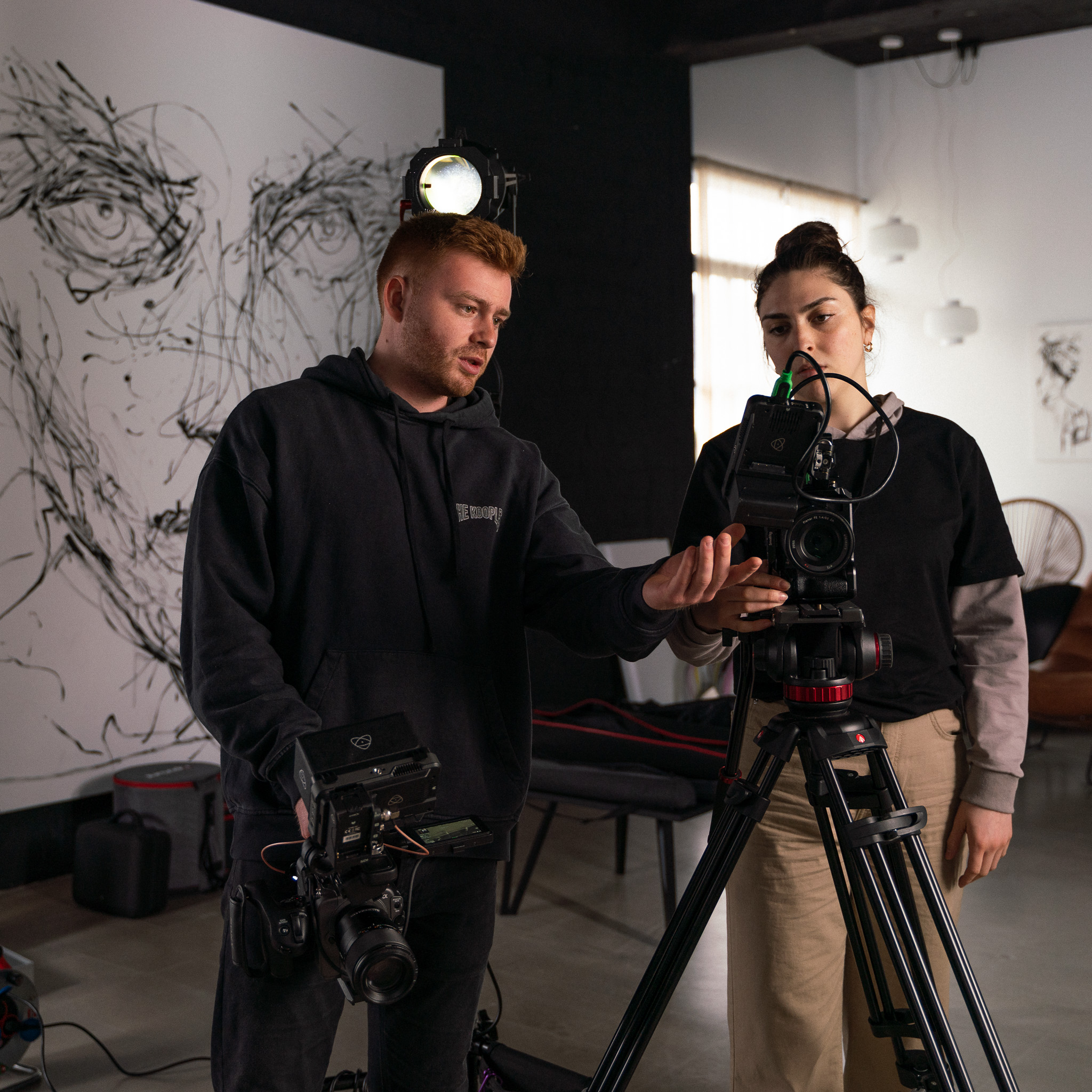 Zwei Member der twoseconds Werbeagentur